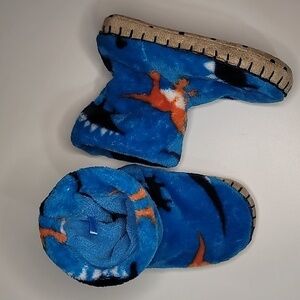 NWT HATLEY Fleece Dinosaur Slippers Ankle Slip Proof